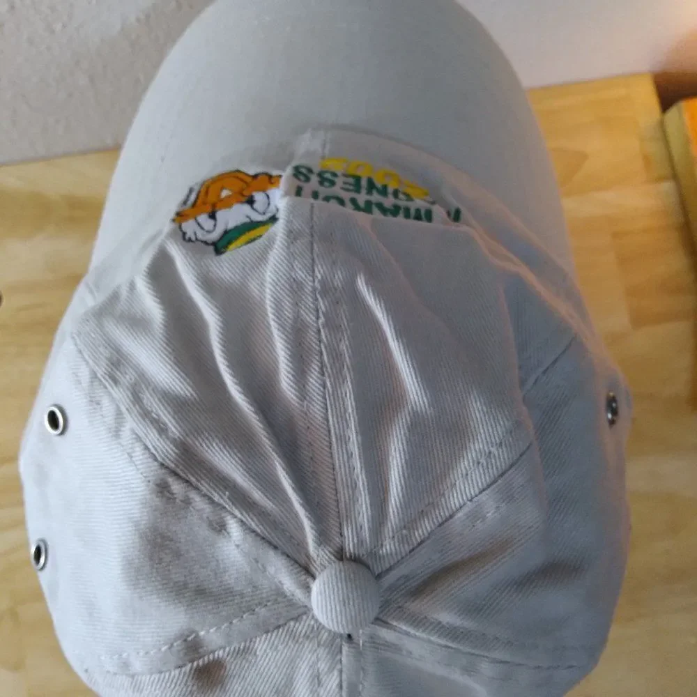 NWT Deadstock Oregon Ducks March Madness 2002 Strap Back Hat